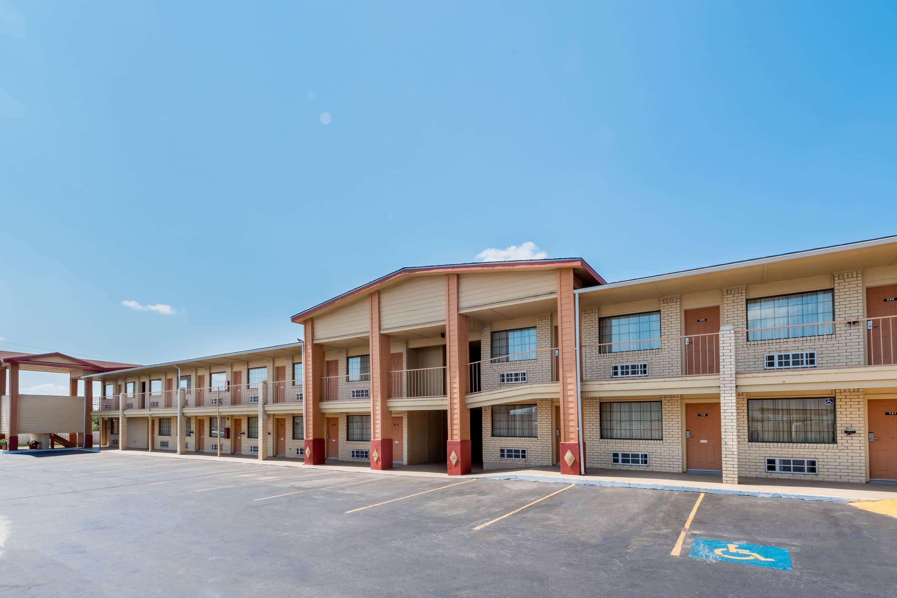 Super 8 By Wyndham Waco/Mall Area Tx Esterno foto